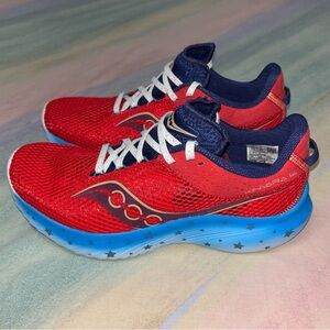 Saucony Kinvara 14 Liberty Women’s size 9 Red White Blue USA Running Shoes